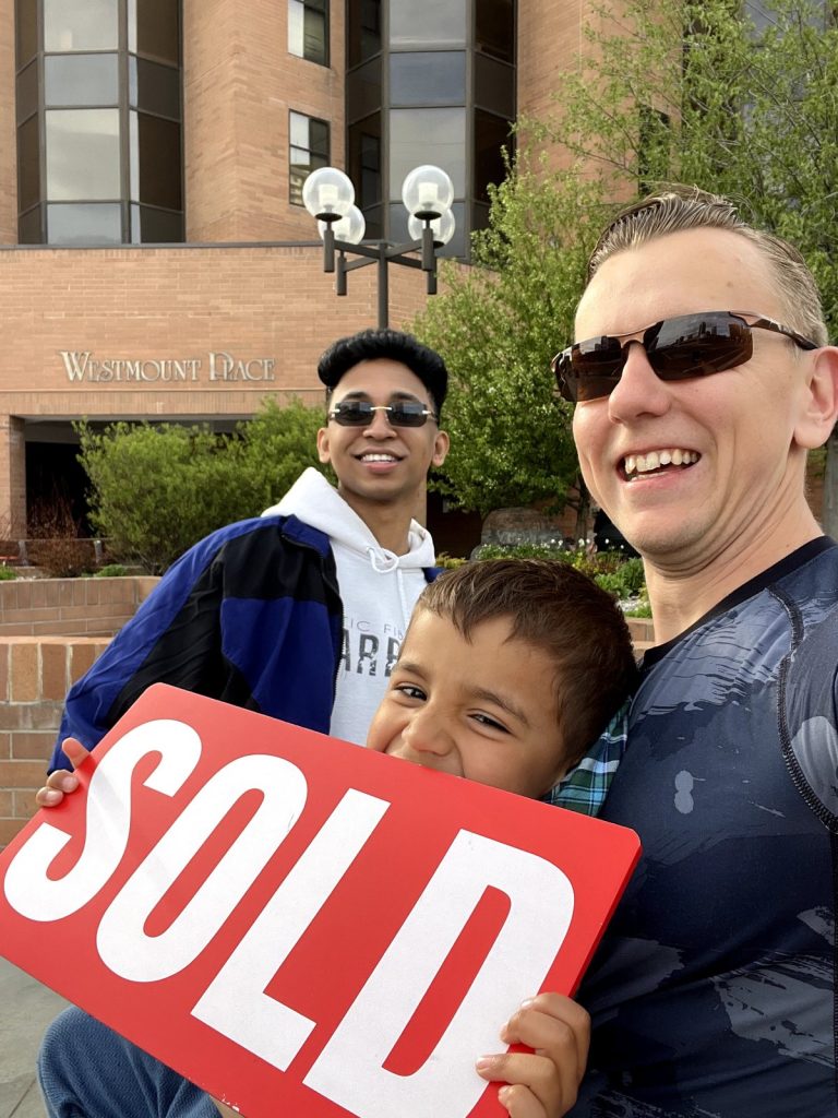 Igor Ryltsev with clients